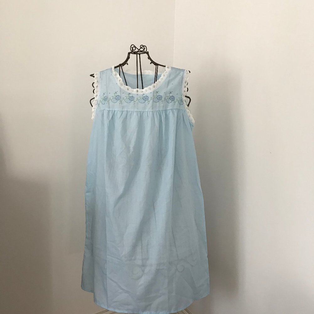Vintage Blue Eyelet Lace Nightgown